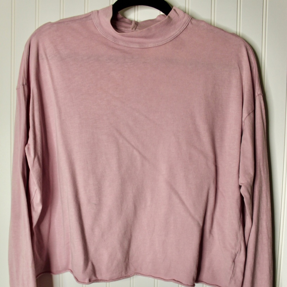 Mock Neck Lavender Pull Over